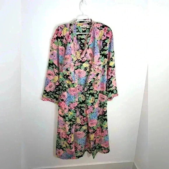 GOLD LABEL VINTAGE M/L VICTORIA SECERT ROBE - Picture 1 of 12
